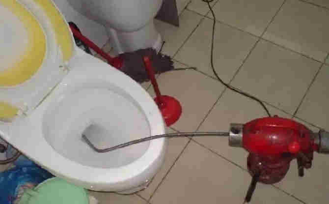 准格尔马桶通下水